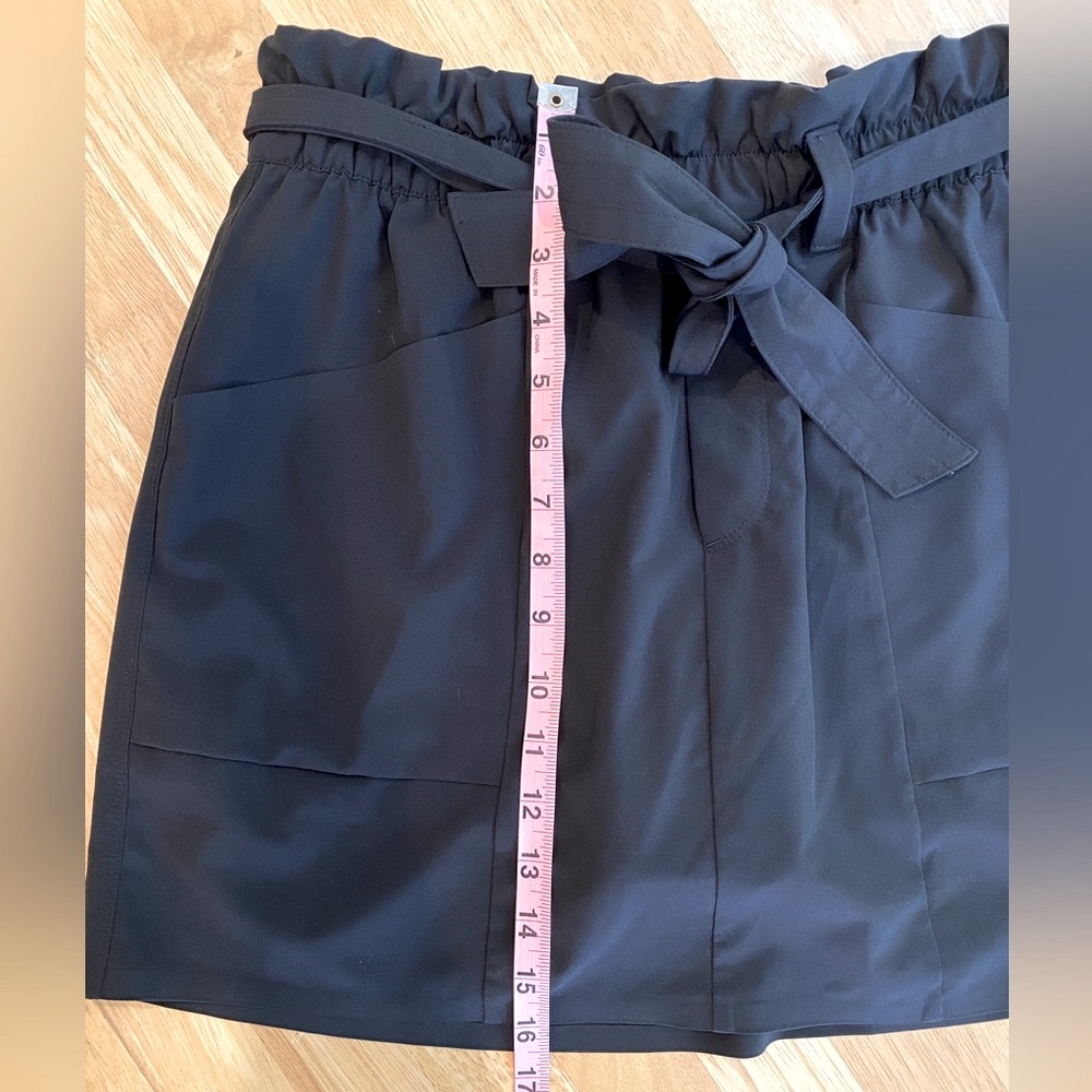 Athleta Paperbag Tie Waist Skort - Picture 4 of 8